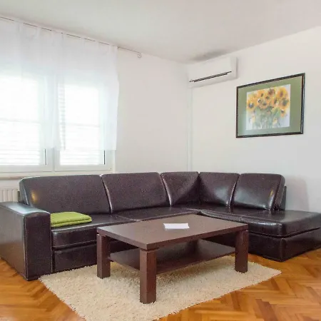 Marijo Apartment