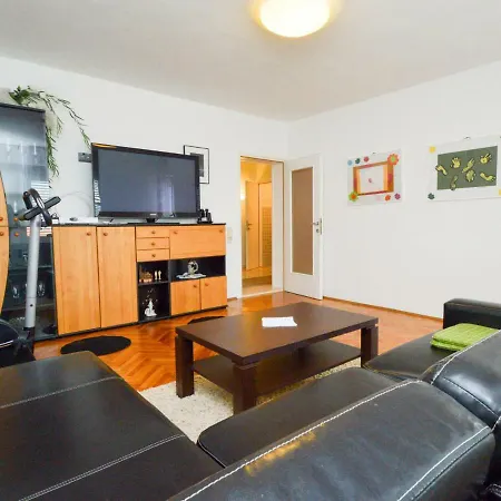 Marijo Apartment Lukoran